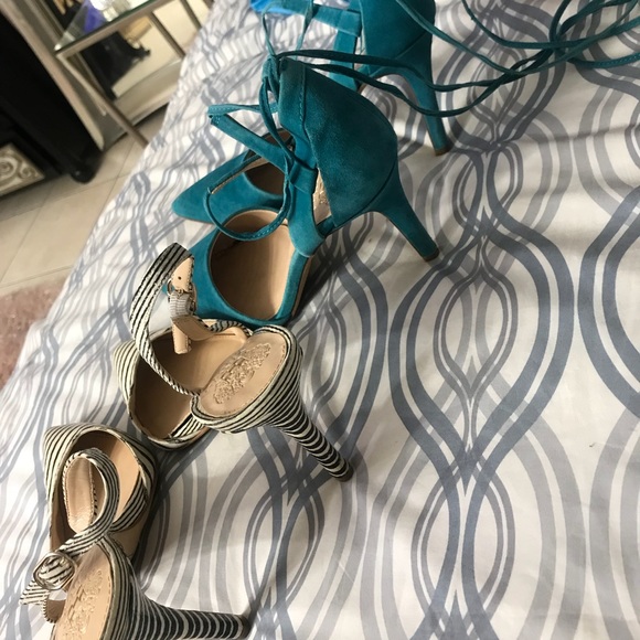 Two beautiful shoes - Picture 2 of 8